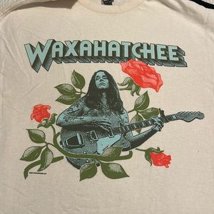 Waxahatchee concert tea. Size medium. Gildan brand.
